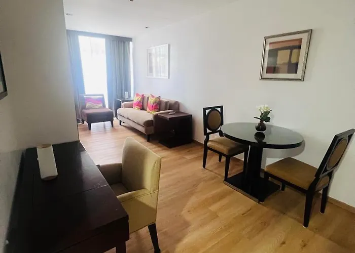 Aparthotel Poblacion Makati *