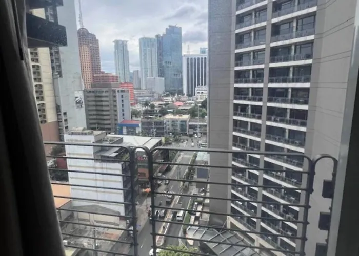 Aparthotel Poblacion Makati Manila