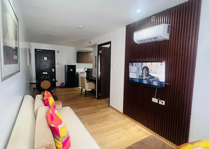 Aparthotel Poblacion Makati Manila
